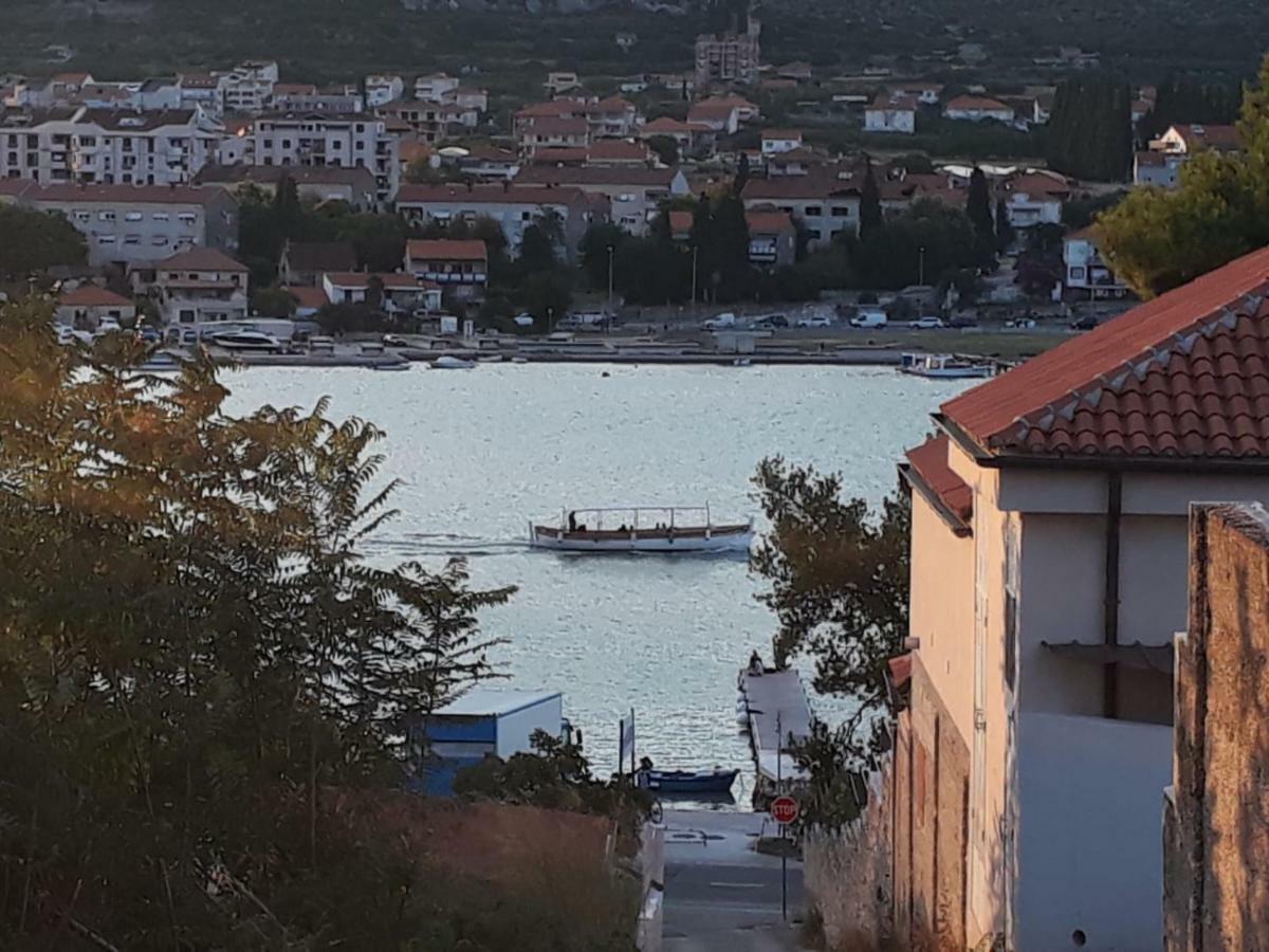 Apartment Dinka Trogir Exterior foto