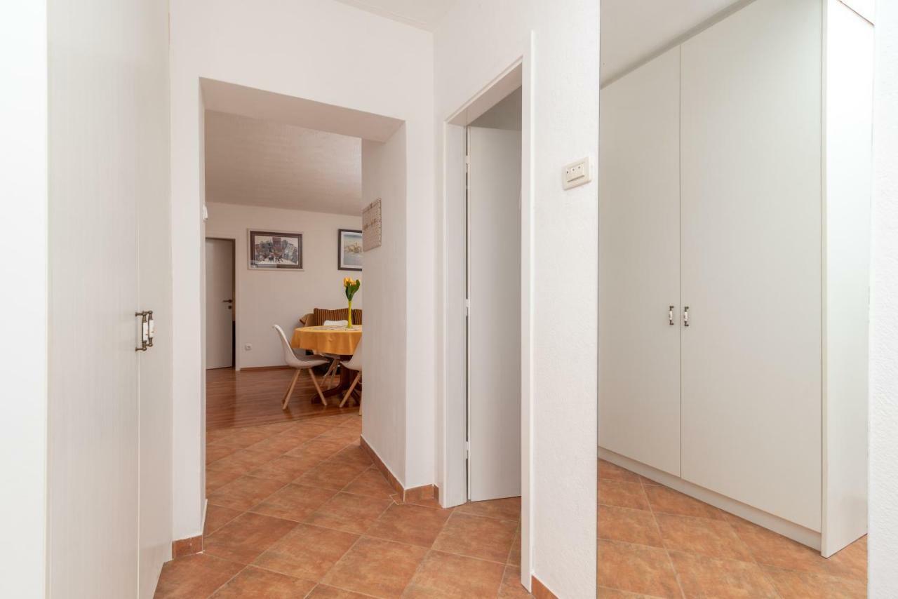 Apartment Dinka Trogir Exterior foto