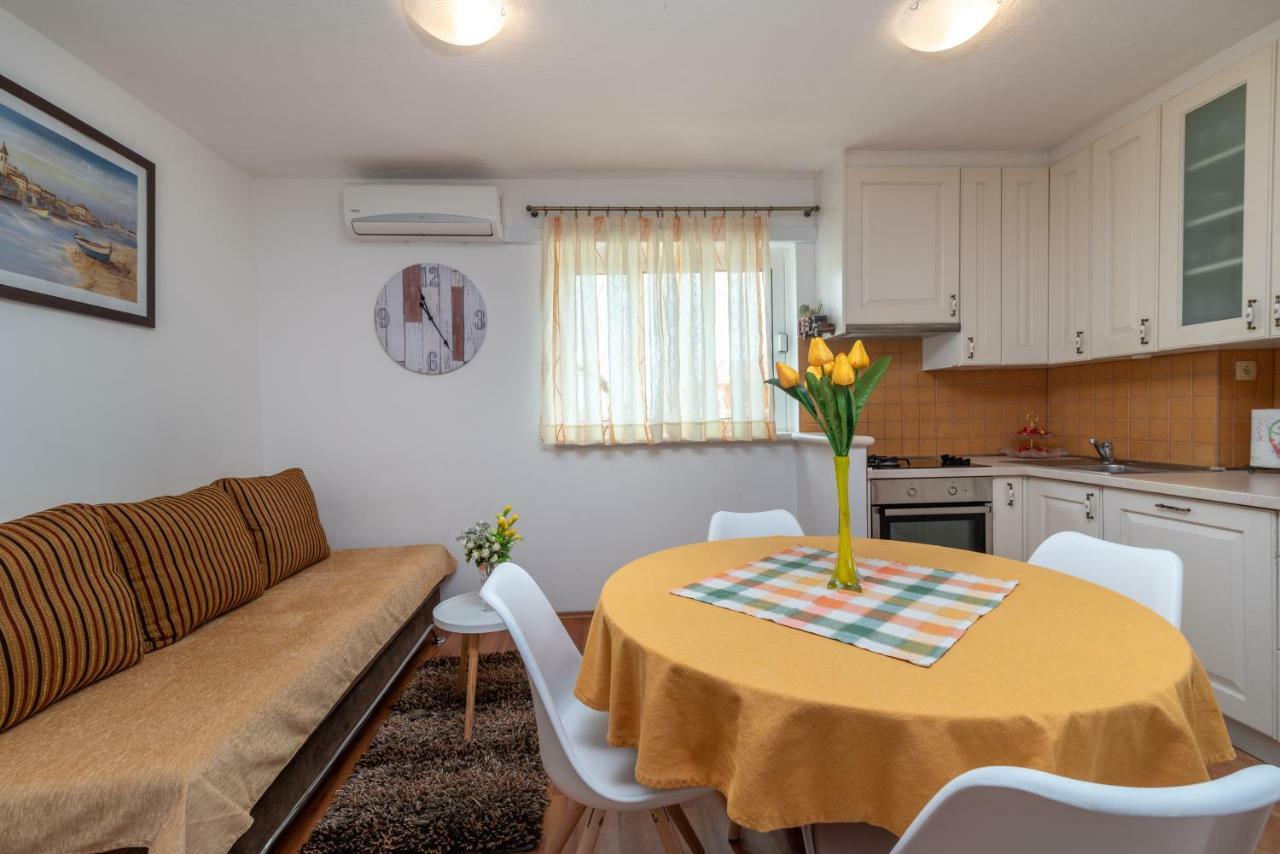 Apartment Dinka Trogir Exterior foto