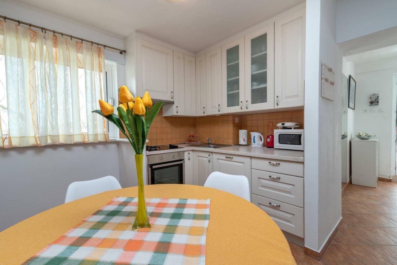 Apartment Dinka Trogir Exterior foto